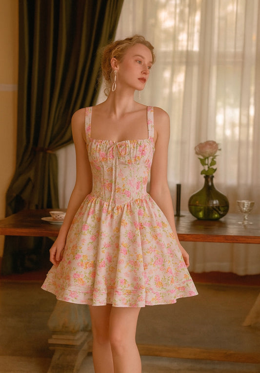 Flowered dress with fishbone corset
